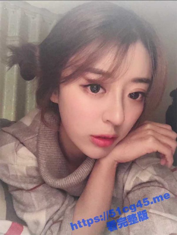 沧州颜值爆表反差婊私拍泄密 人前清纯乖乖女 人后疯狂给男朋友做狗舔鸡巴 反差程度堪称一绝！-51吃瓜网