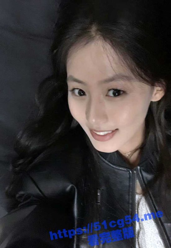 大神电竞酒店约炮极品上分婊舞蹈生妹妹 一边玩LOL 一边享受妹子的口交服务！-51吃瓜网