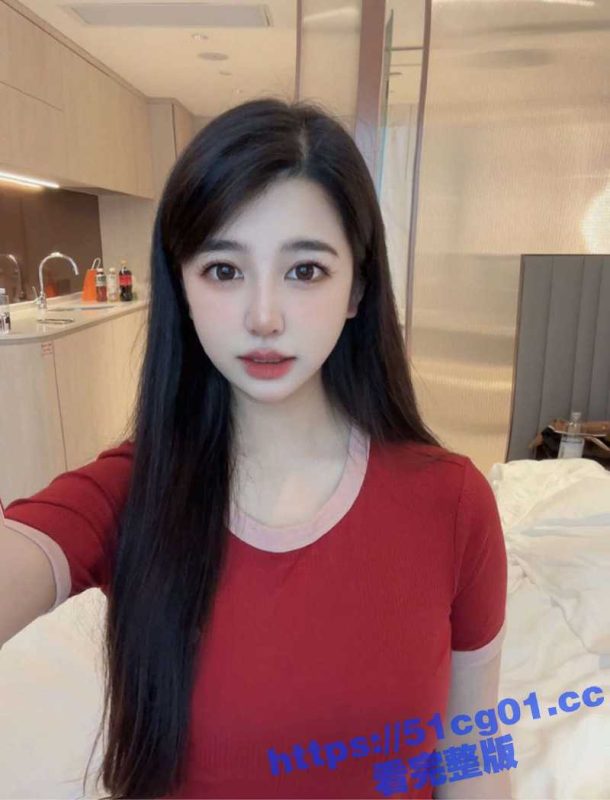 长沙某KTV点的坐台妹 充卡5W直接拿下 如此极品的坐台妹真不多见 当天晚上就带走爆操活非常好-51吃瓜网