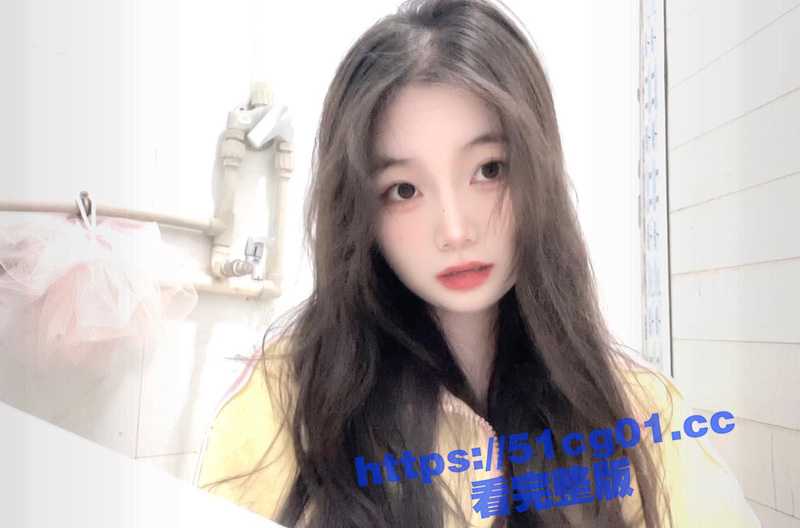 独家曝光!江苏连云港师范高等专科学校 刘慧璐 同时和多名网友搞网调 骚母狗竟然还喝自己的尿! - 51吃瓜网-51吃瓜网