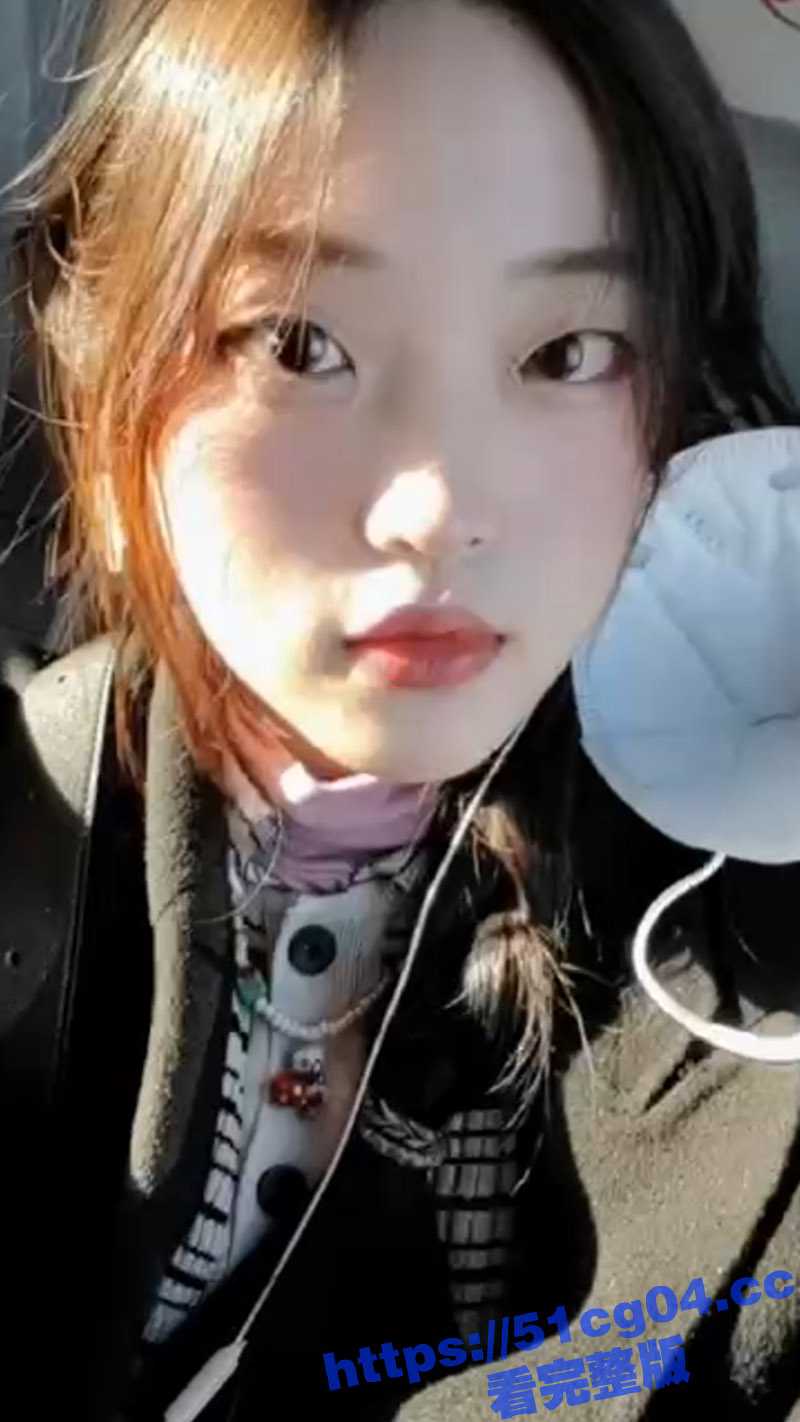 福建医科大护理专业谢芝灵 超喜欢被羞辱的眼镜母狗 宿舍大胆自慰 拍裸照给网友看勾引约炮 - 51吃瓜网-51吃瓜网