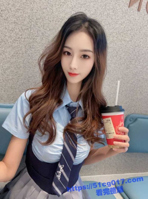 云盘高质露脸泄密！巨乳淫语主播 西西 约炮榜一大哥 全程淫语不断 F大奶子甩个不停！-51吃瓜网