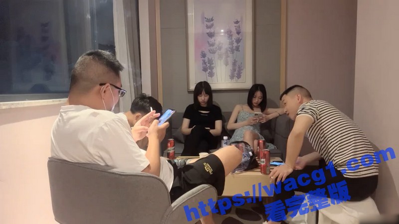 换妻节目刚结束这边乱交又开始了 三男两女淫荡派对 前后夹击浪叫不停！两个妹子骚逼今晚被精液灌满了 - 51吃瓜网-51吃瓜网