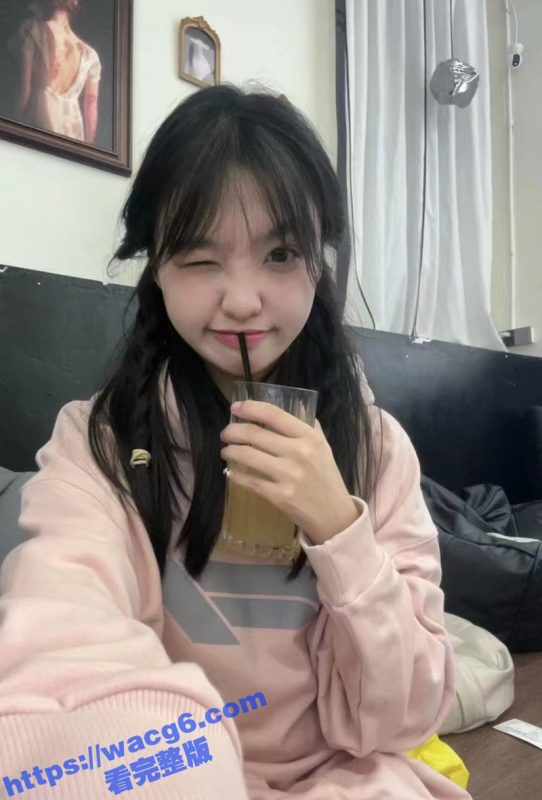 后入双马尾学生妹女友 连吃肉棒的样子都很可爱 无套爆肏颜射口爆！-51吃瓜网