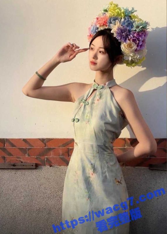 四川高校神颜值校花 杨孖 女寝床上全裸掰穴直播处女膜  外表清纯学妹一对处女奶饱满圆润 超级诱人！-51吃瓜网