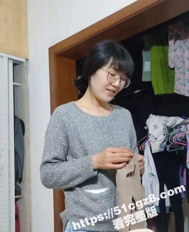 上海反差教师邵依珍 白天是为人师表的好老师 晚上是领导胯下的骚母狗 不雅照片及偷情视频曝光！-51吃瓜网