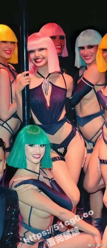 51吃瓜首发 Lisa疯马秀完全版！Lisa疯马秀 巴黎秀场3天5场演出 最后脱到只剩三点太震撼 高清无码图片及视频流出-51吃瓜网